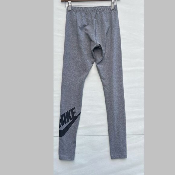 Nike Women Size Small Crop Leg-a-See Pants Gray - Picture 1 of 3